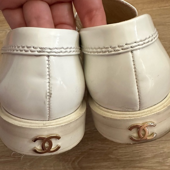 Chanel Bonnie and Clyde White Patent Loafers - Picture 7 of 7